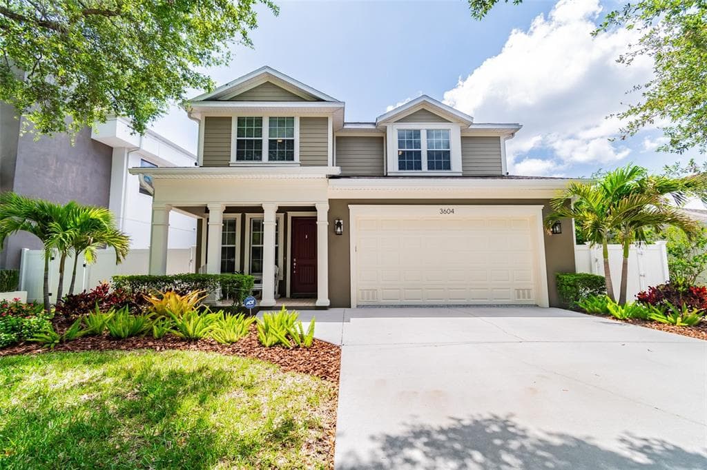 3604 W ROYAL PALM CIRCLE