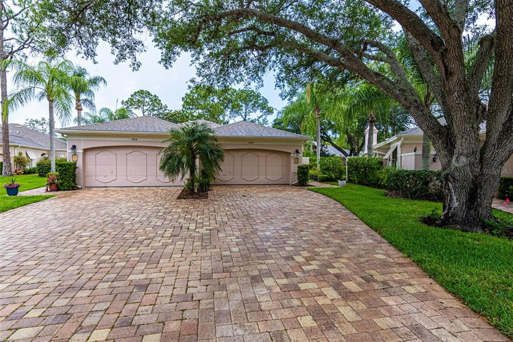 5510 CHANTECLAIRE UNIT 46 SARASOTA, FL 34235