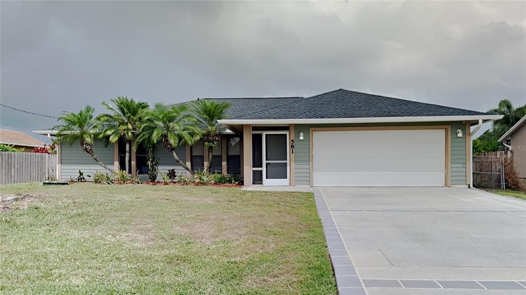 581 NW GRENADA STREET PORT SAINT LUCIE, FL 34983