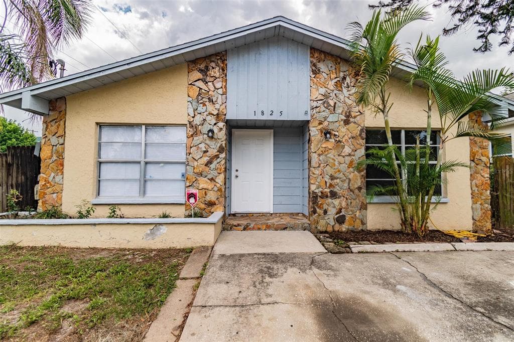 1825 E ESKIMO AVENUE TAMPA, FL 33604