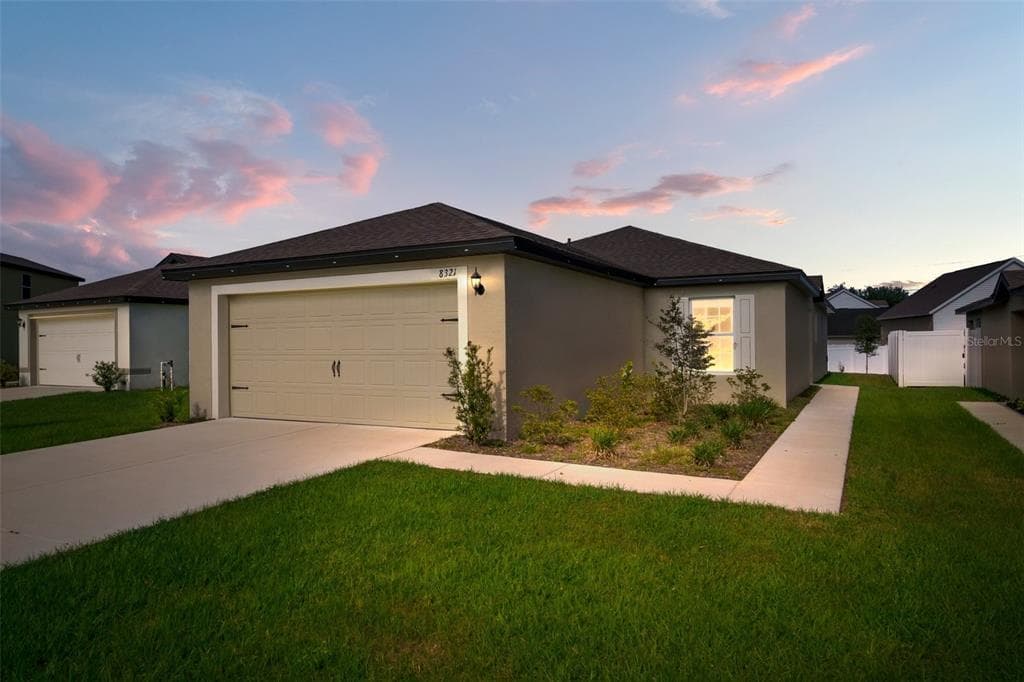 8321 INDIAN LAUREL LANE BROOKSVILLE, FL 34613
