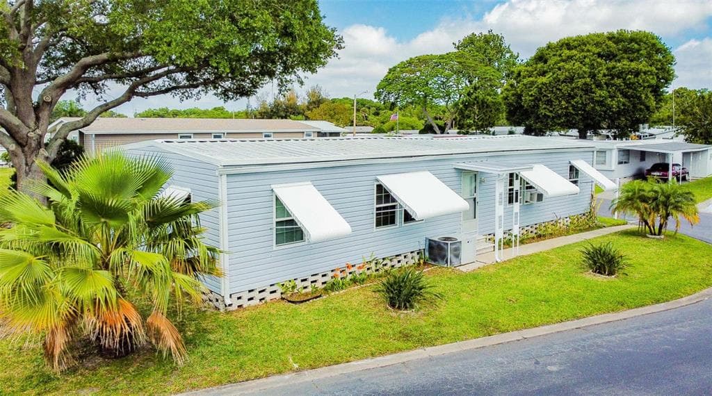 9790 66TH STREET N UNIT 100
