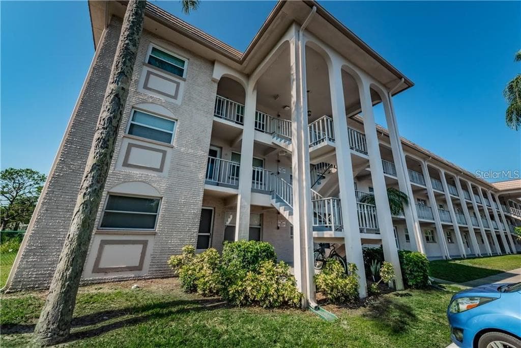 1303 S HERCULES AVENUE UNIT 25 CLEARWATER, FL 33764