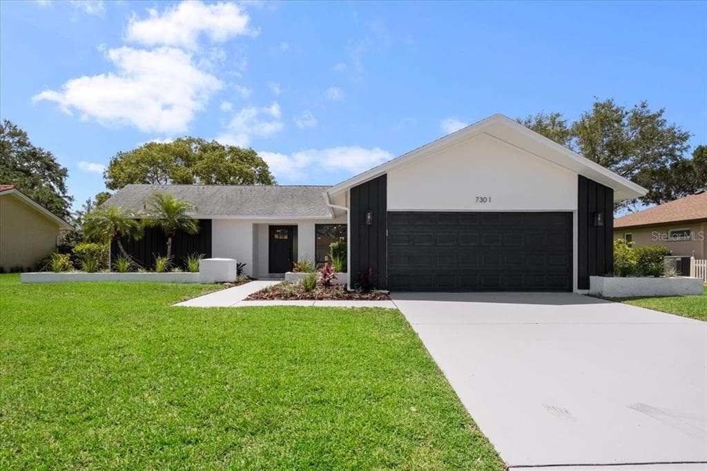 7301 19TH AVENUE W BRADENTON, FL 34209
