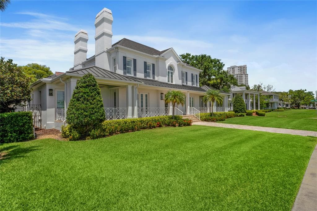 3801 BAYSHORE BOULEVARD TAMPA, FL 33611