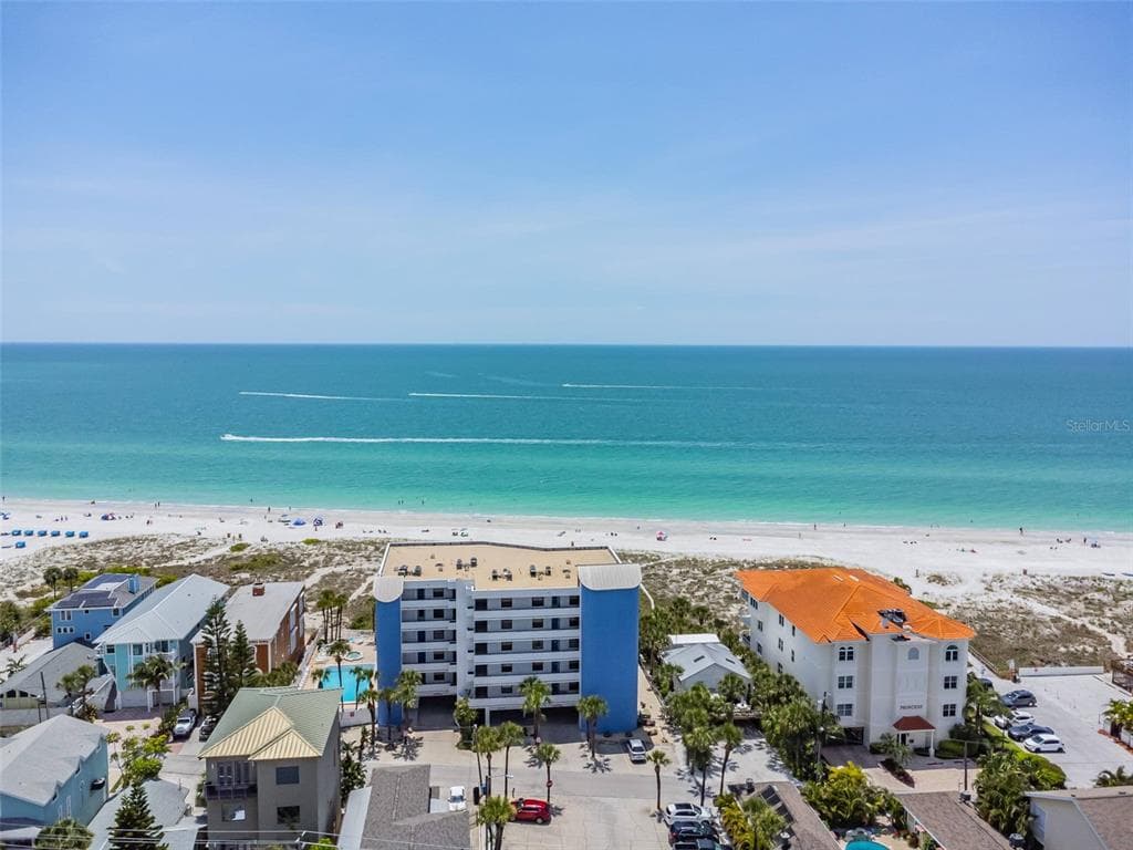 13336 GULF BOULEVARD UNIT 502 MADEIRA BEACH, FL 33708