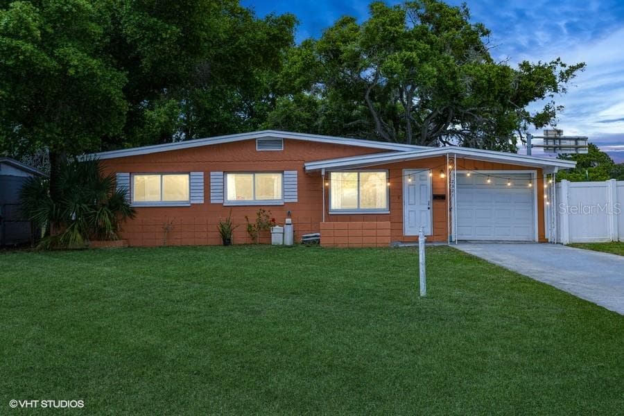 2321 42ND AVENUE N ST PETERSBURG, FL 33714