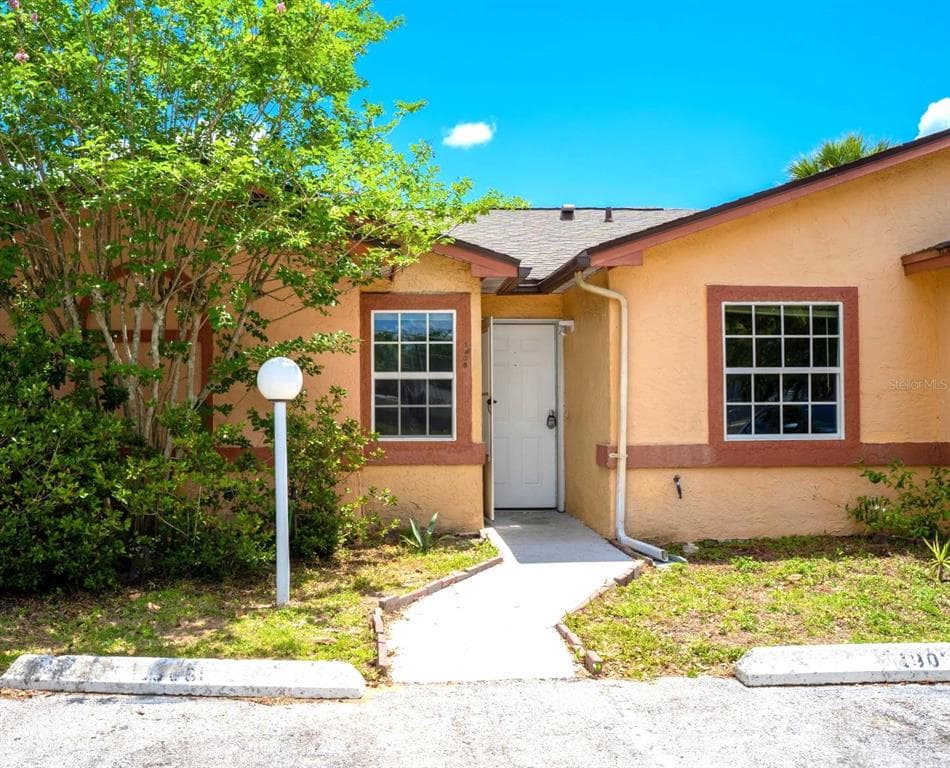 1905 MARY STREET KISSIMMEE, FL 34741