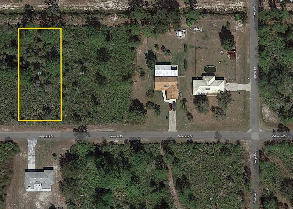 910 VALENCIA DRIVE INDIAN LAKE ESTATES, FL 33855