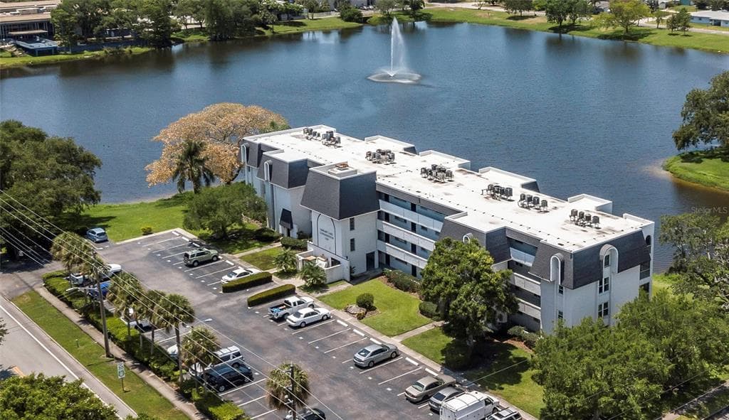 1200 37TH STREET N UNIT 105 ST PETERSBURG, FL 33713