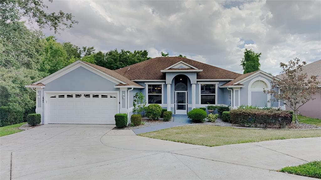 750 LAKE DOUGLAS DRIVE GROVELAND, FL 34736