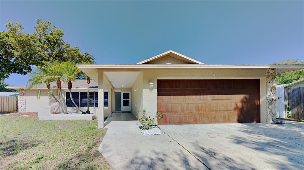 2172 DIANE COURT CLEARWATER, FL 33763