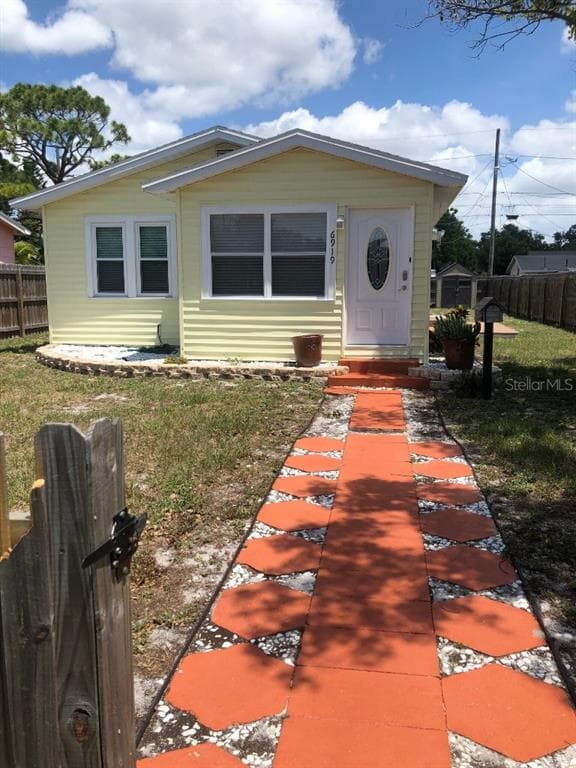 6919 3RD AVENUE N ST PETERSBURG, FL 33710