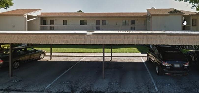 130 LAKESIDE DRIVE UNIT 130 OLDSMAR, FL 34677