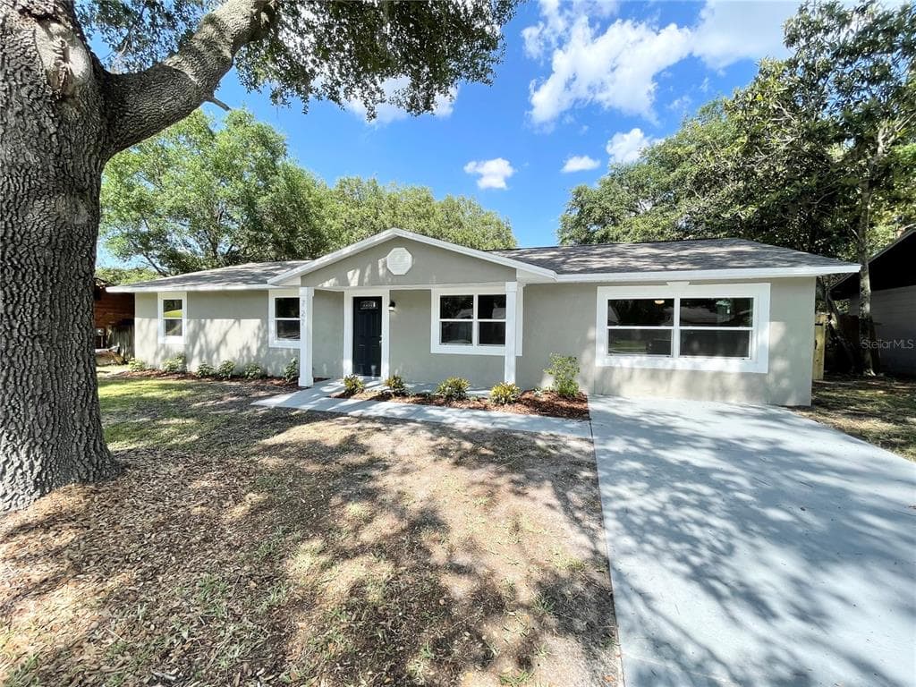 727 HEMLOCK LANE LAKELAND, FL 33810