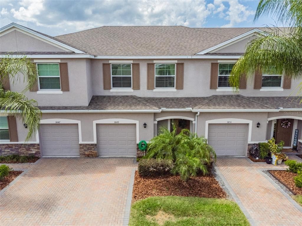 3849 SILVERLAKE WAY WESLEY CHAPEL, FL 33544