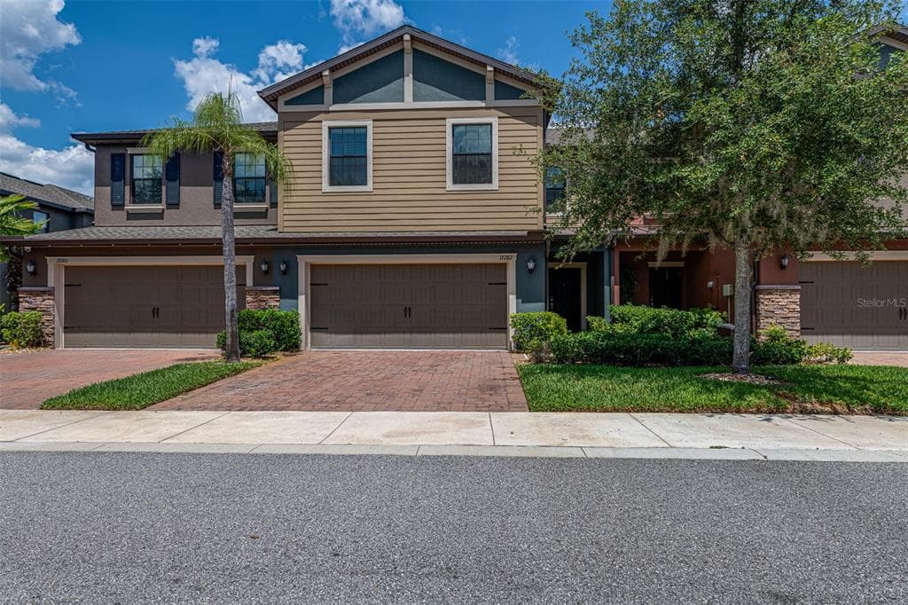 17282 OLD TOBACCO ROAD LUTZ, FL 33558