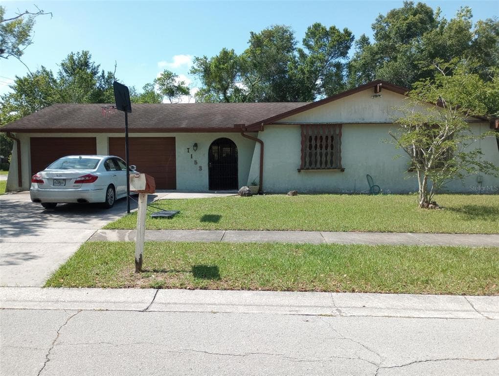 7153 WRENWOOD CIRCLE TAMPA, FL 33617