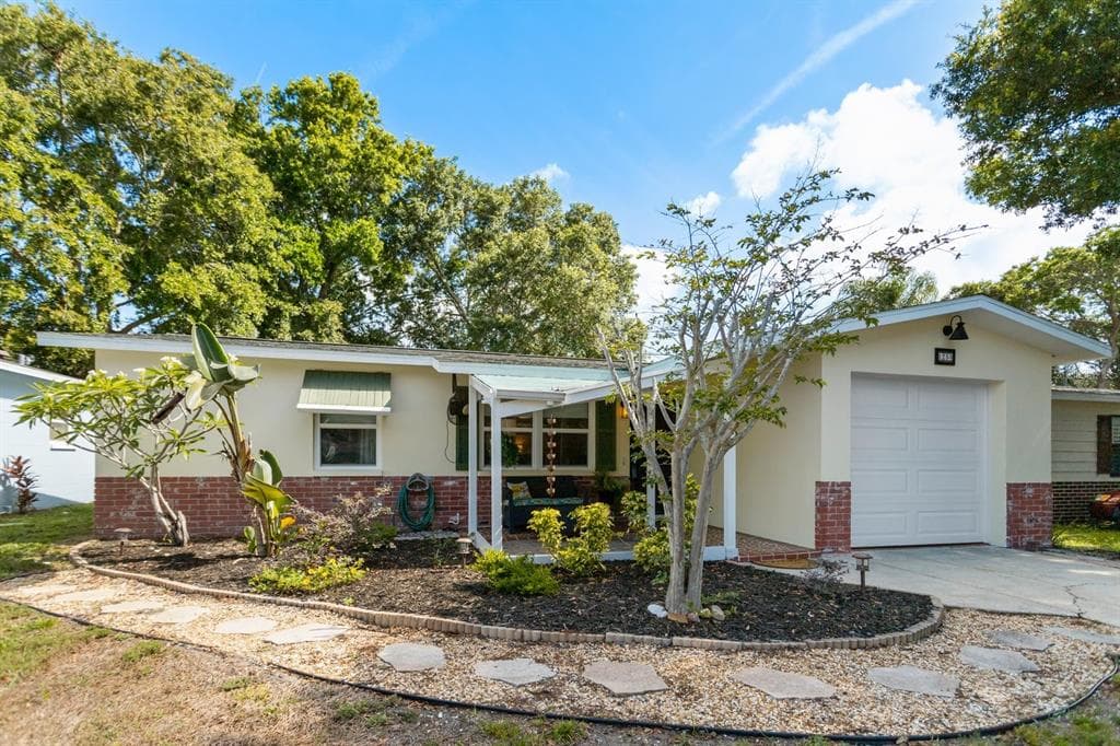 1250 7TH AVENUE NE LARGO, FL 33770