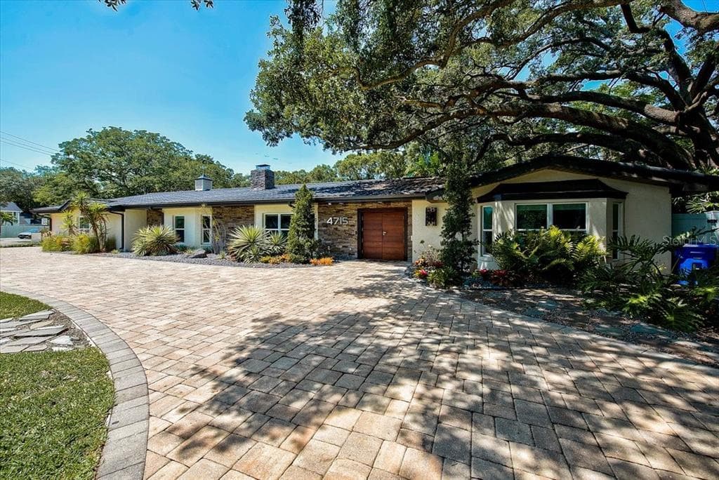 4715 W SAN JOSE STREET TAMPA, FL 33629