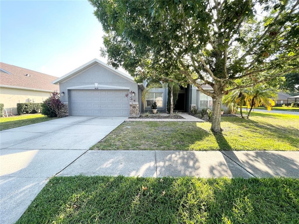 4639 POINTE O WOODS DRIVE WESLEY CHAPEL, FL 33543