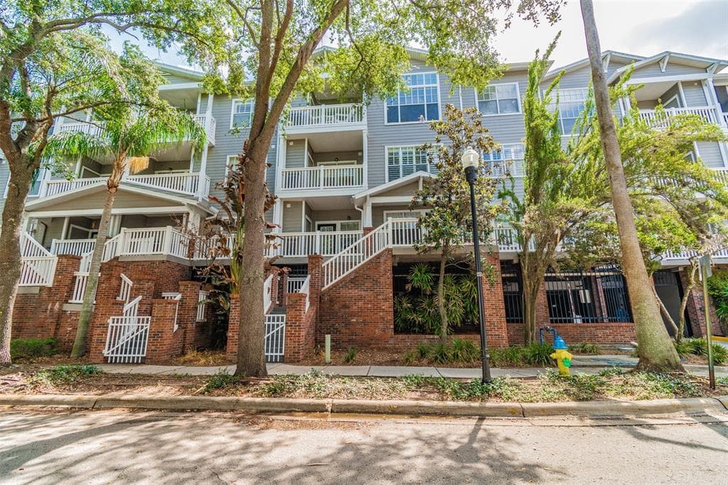 800 S DAKOTA AVENUE UNIT 413 TAMPA, FL 33606
