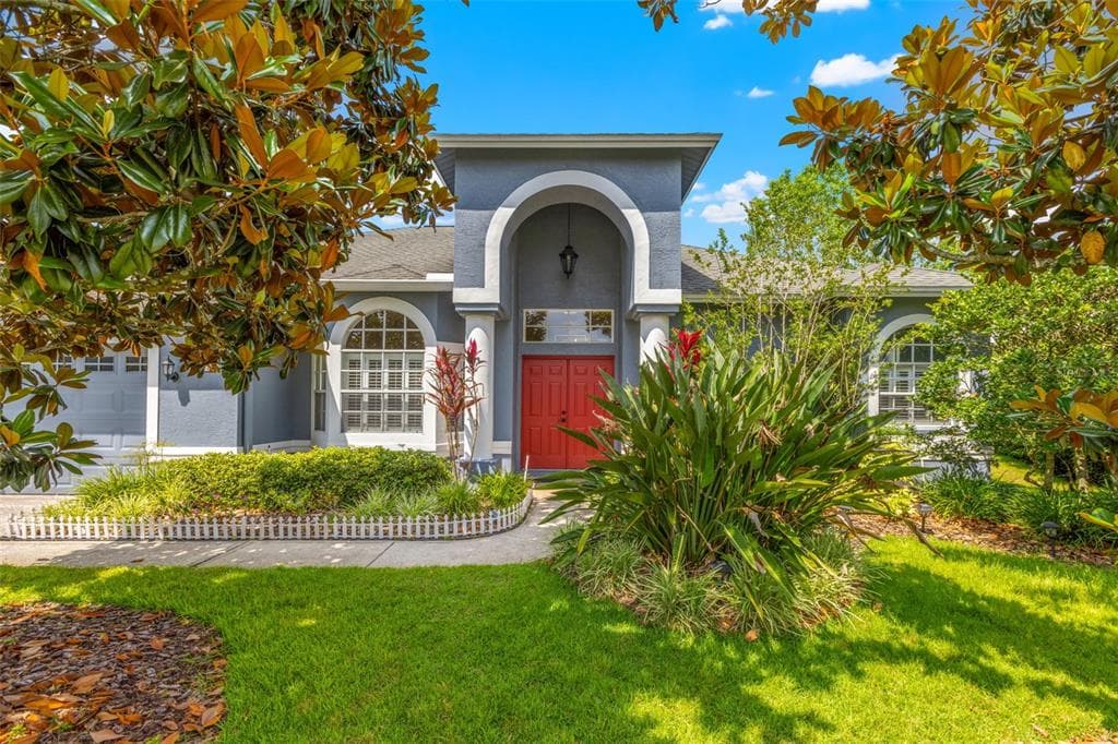 10023 CYPRESS SHADOW AVENUE TAMPA, FL 33647