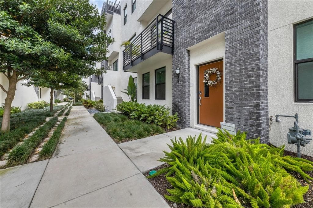 2511 N GRADY AVENUE UNIT 79 TAMPA, FL 33607