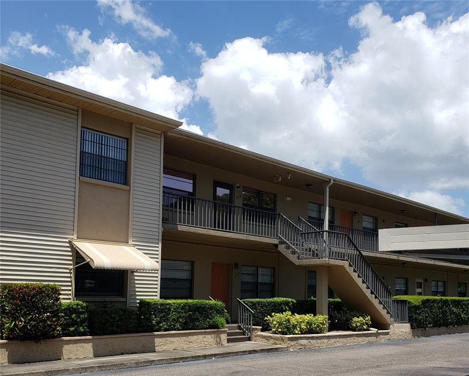 5925 TERRACE PARK DRIVE N UNIT 202 ST PETERSBURG, FL 33709