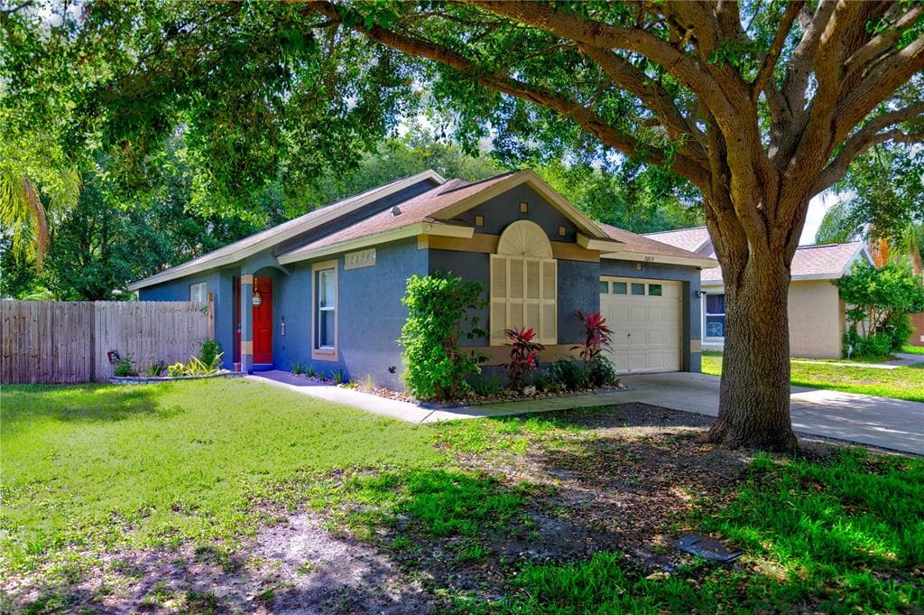 5015 ANCLOTE RIVER STREET WESLEY CHAPEL, FL 33545