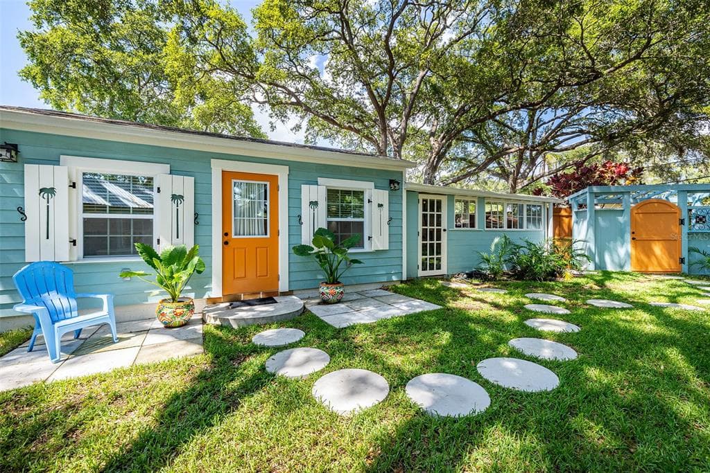 5402 8TH AVENUE S GULFPORT, FL 33707