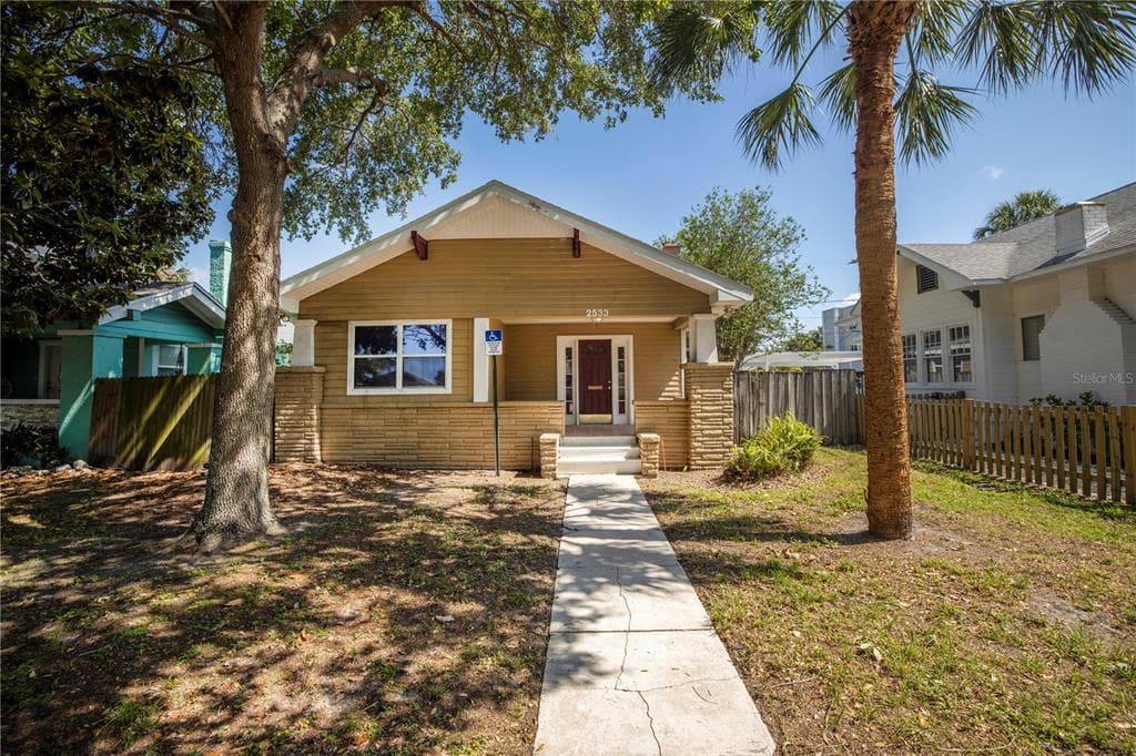 2533 1ST AVENUE S ST PETERSBURG, FL 33712