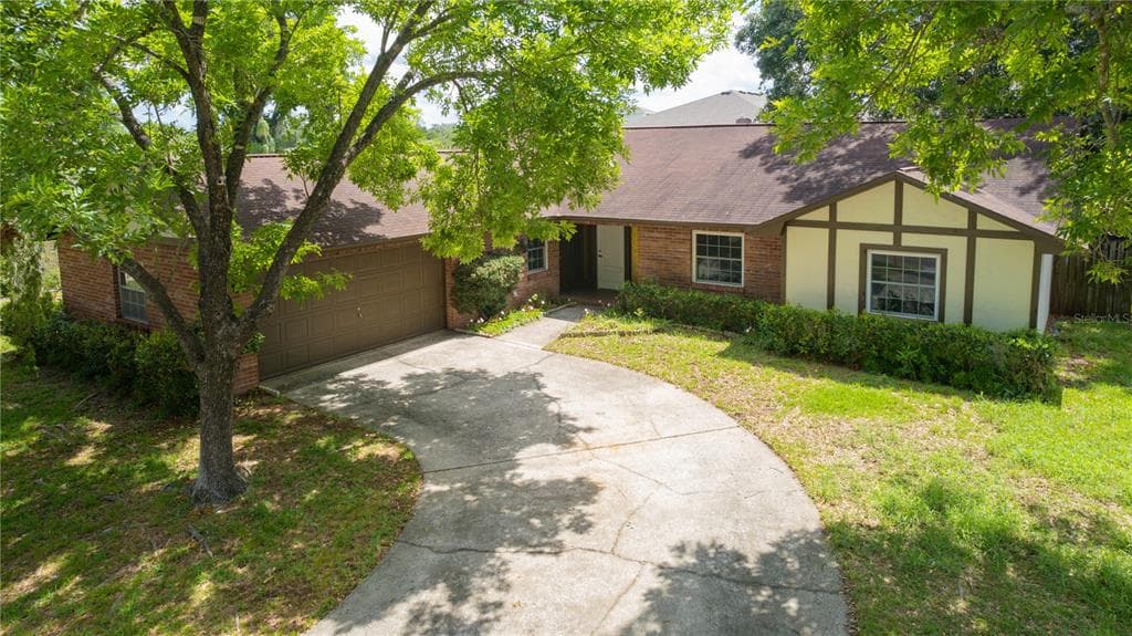 2208 KRISTA LANE BRANDON, FL 33511