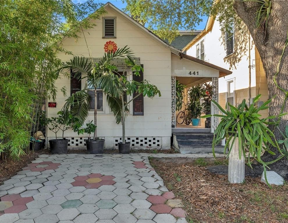 441 N 5TH AVENUE ST PETERSBURG, FL 33701