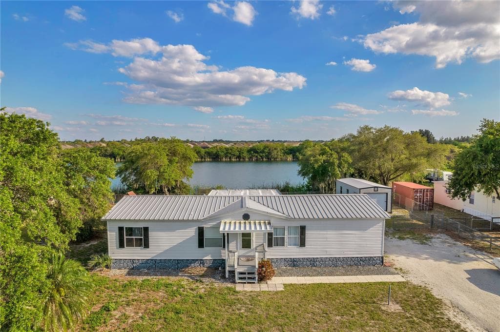 604 19TH AVENUE NW RUSKIN, FL 33570