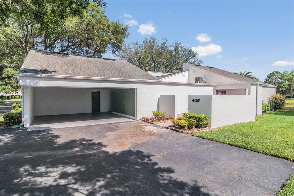 4127 NORTHMEADOW CIRCLE TAMPA, FL 33618