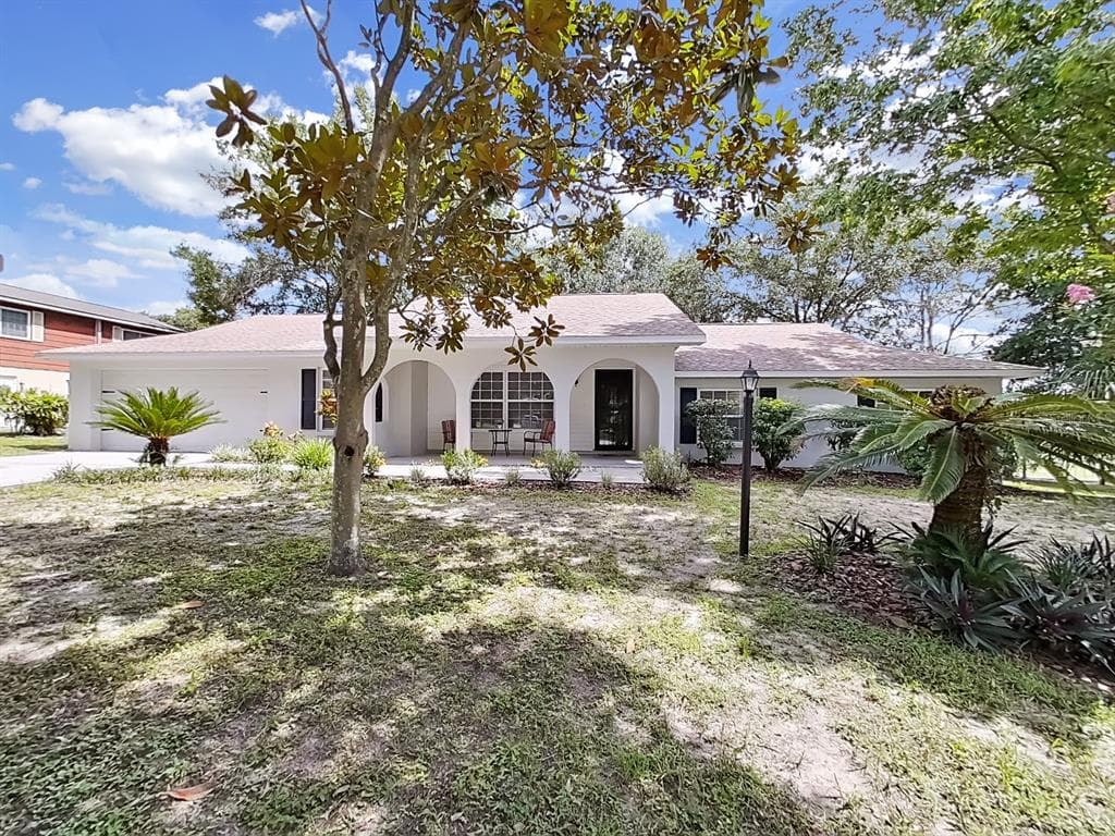2237 LAUREL OAK DRIVE VALRICO, FL 33596