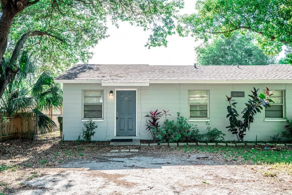 3610 PHILLIPS STREET TAMPA, FL 33619