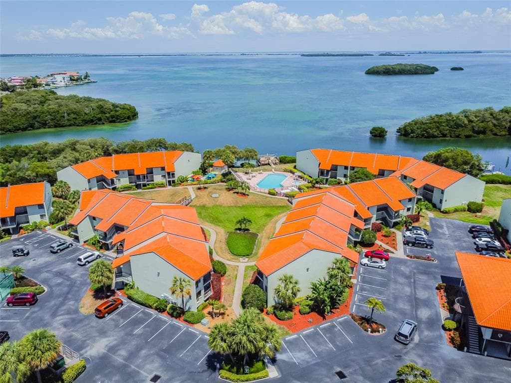 1515 PINELLAS BAYWAY S UNIT 22