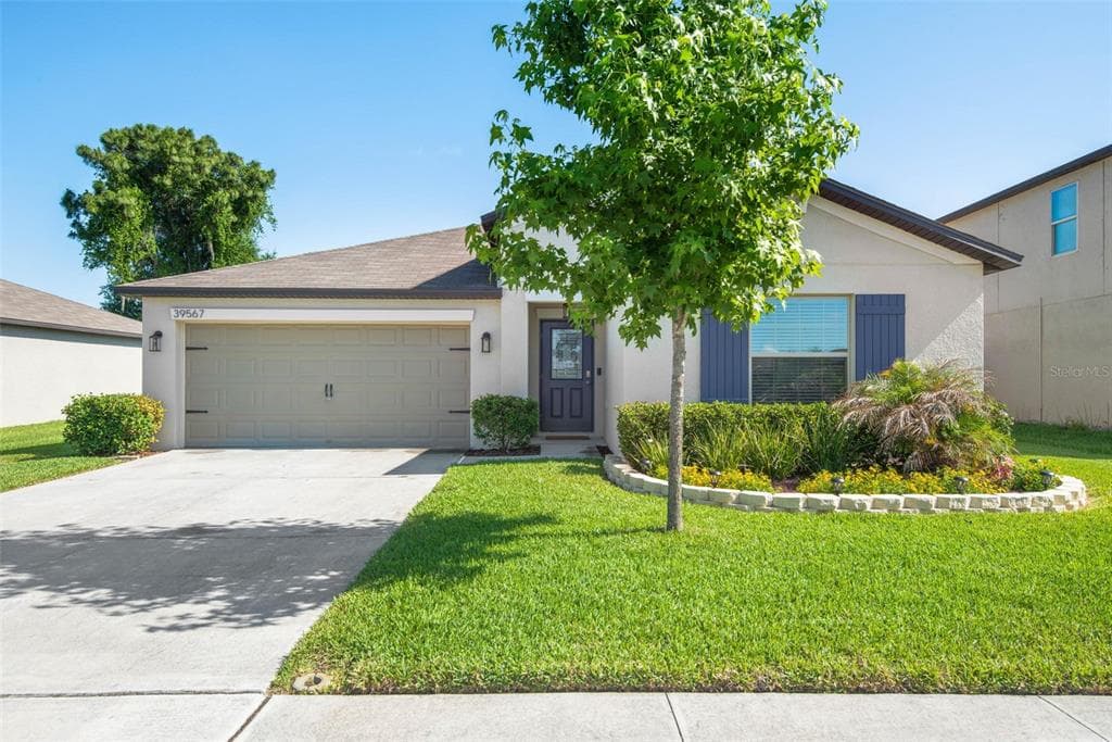 39567 DAWSON CHASE DRIVE ZEPHYRHILLS, FL 33540