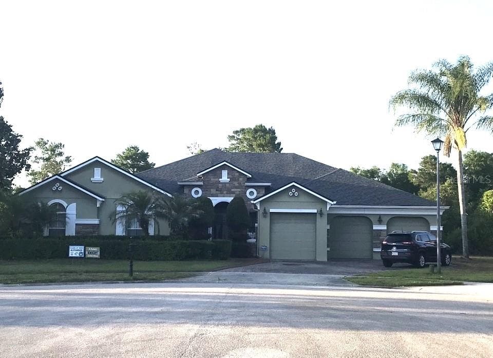 700 ROBELLINI WAY OVIEDO, FL 32766