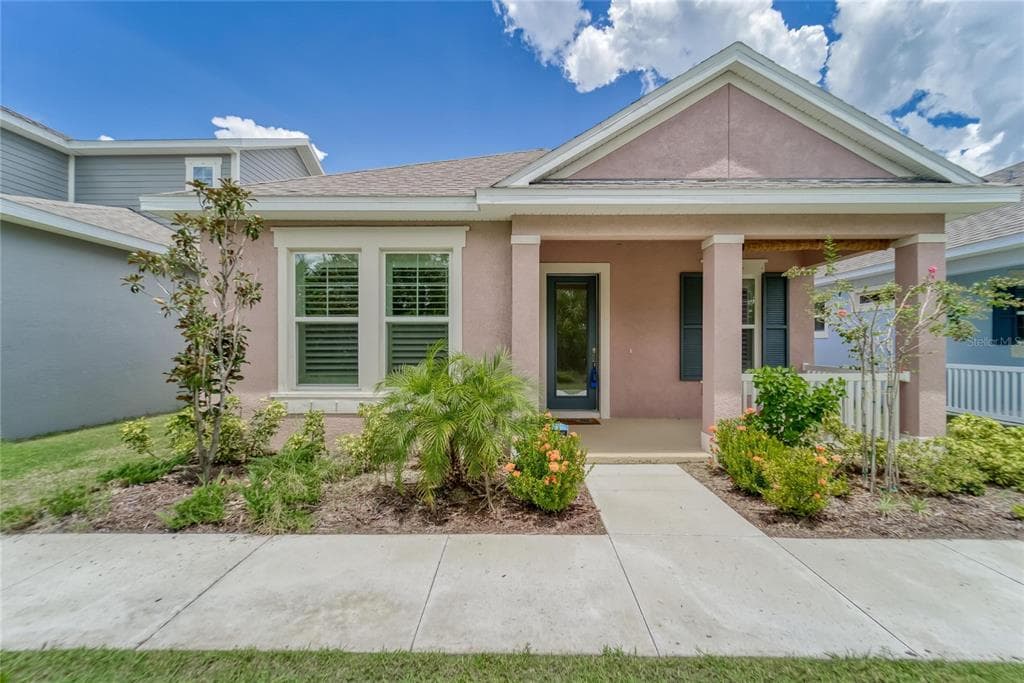 808 WINTERSIDE DRIVE