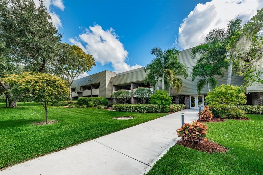 36750 US HIGHWAY 19 N UNIT 15-113 PALM HARBOR, FL 34684