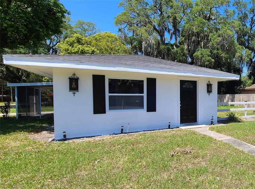 716 20TH STREET E BRADENTON, FL 34208