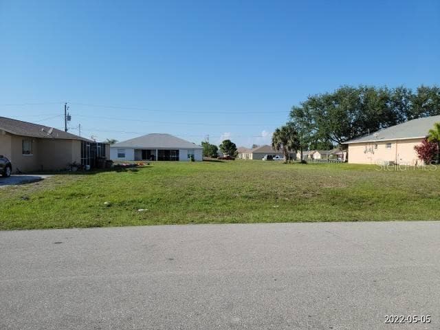 537 SE 6TH TERRACE CAPE CORAL, FL 33990