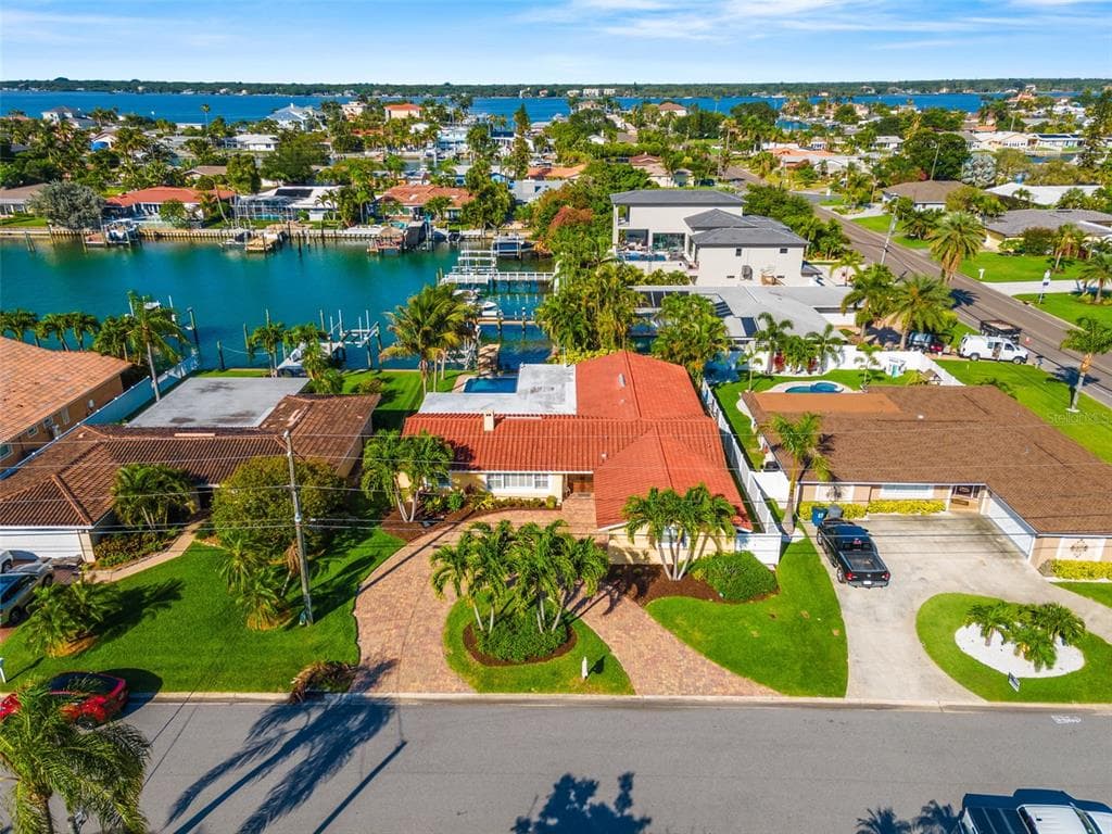 12125 5TH STREET E TREASURE ISLAND, FL 33706