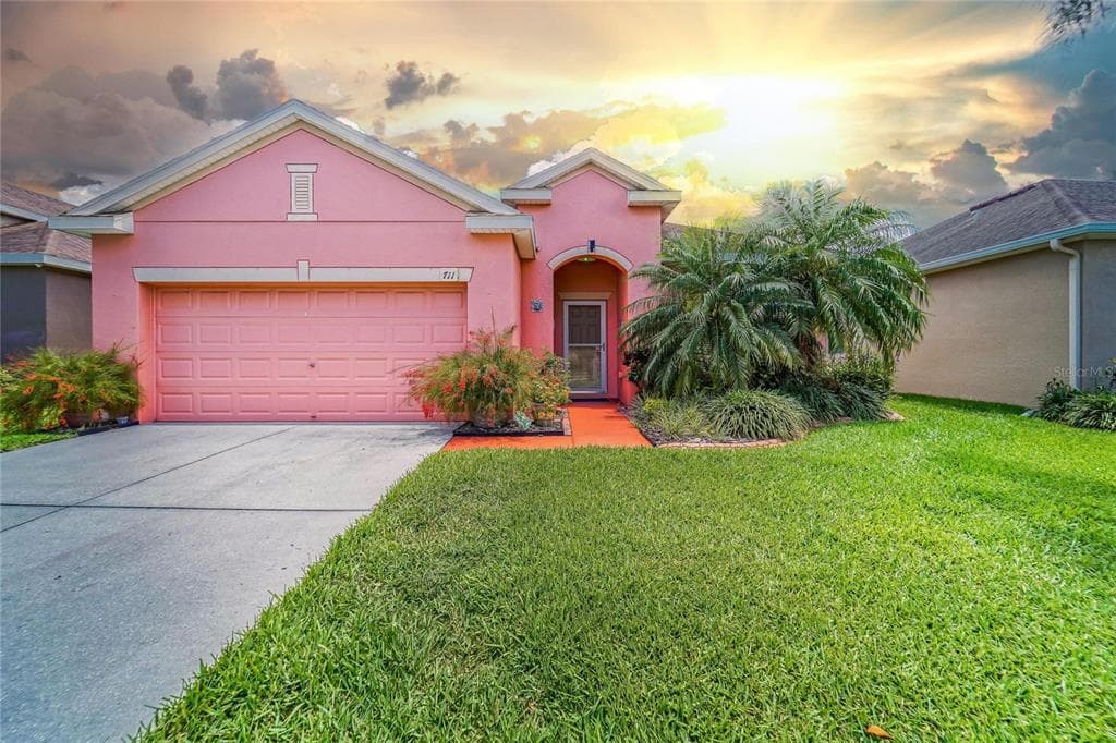 711 FERN LEAF DRIVE RUSKIN, FL 33570