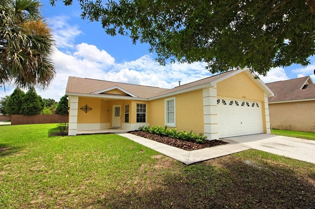 8060 ROARING CREEK COURT KISSIMMEE, FL 34747