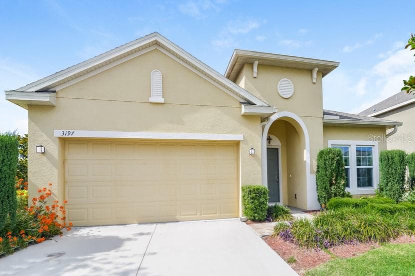 3197 SPICER AVENUE GRAND ISLAND, FL 32735