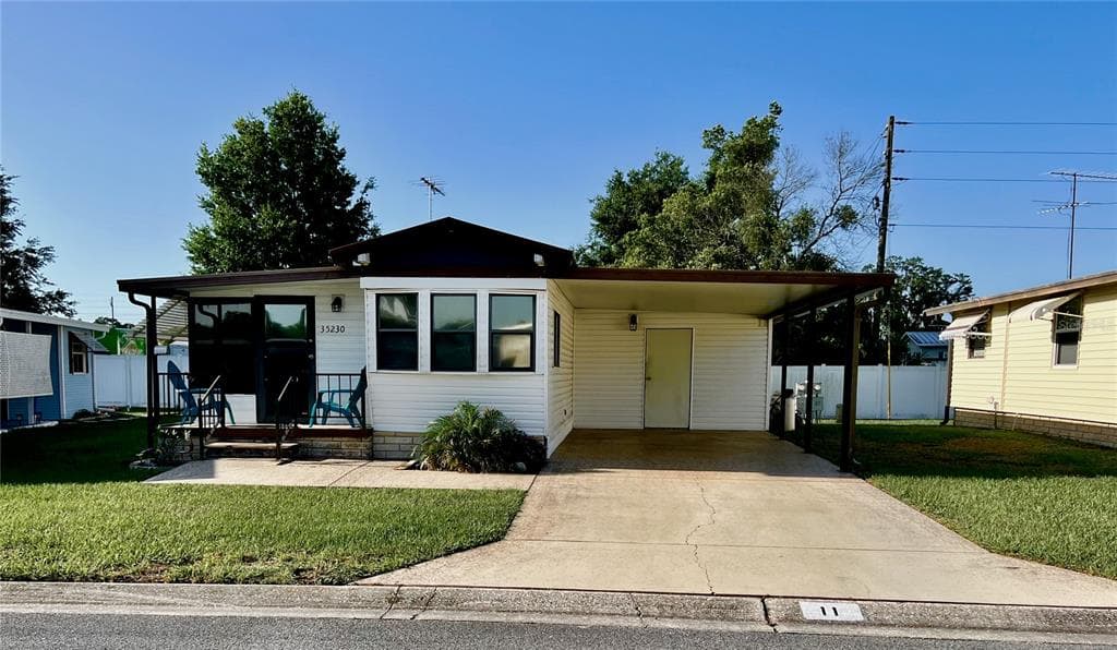 35230 DODIE DRIVE ZEPHYRHILLS, FL 33541